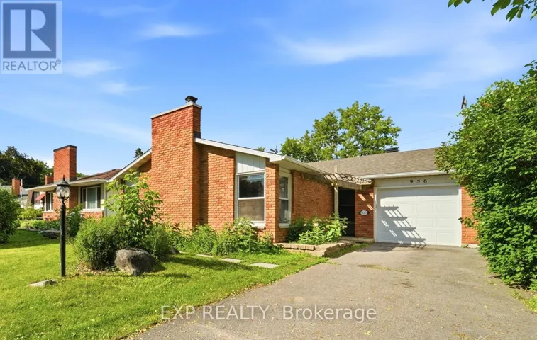 956 GOLD CRESCENT, Ottawa, Ontario K2B8C5