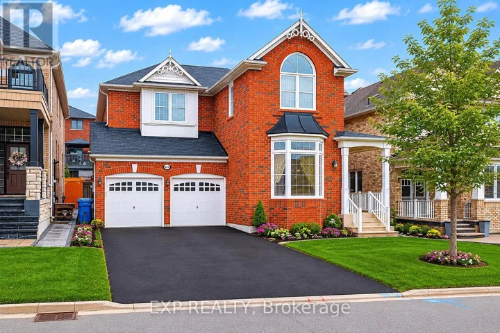 323 CHERYL MEWS BOULEVARD, Newmarket (Woodland Hill), Ontario L3X3J6