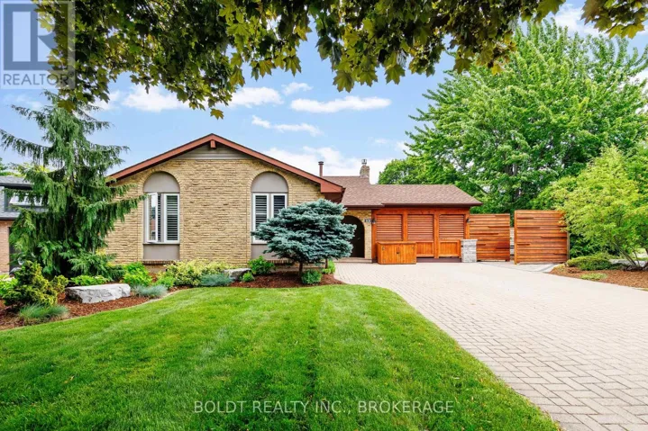 12 COLE FARM BOULEVARD, St. Catharines (Port Dalhousie), Ontario L2N6W1
