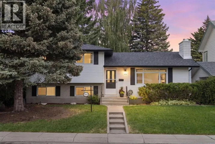 5032 Vanstone Crescent NW, Calgary, Alberta T3A0V9