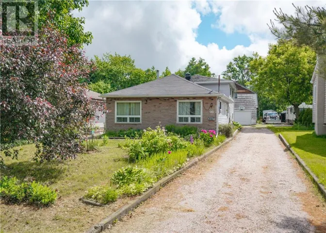 98 Ridgemount Avenue, Sudbury, Ontario P3B3W5