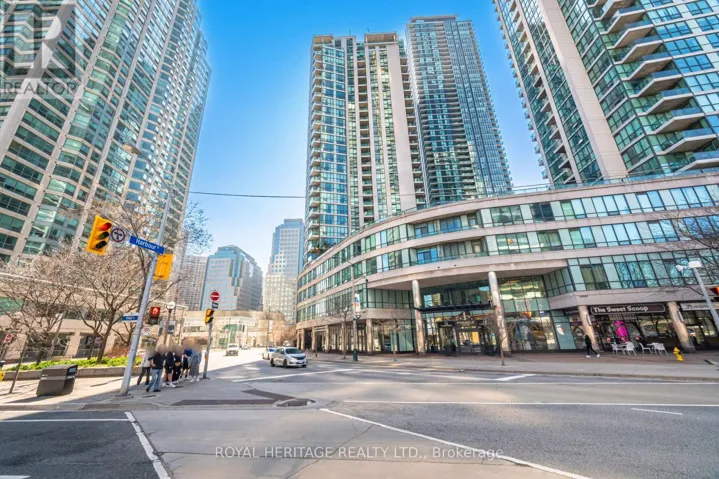 611 - 12 YONGE STREET, Toronto (Waterfront Communities), Ontario M5E1Z9