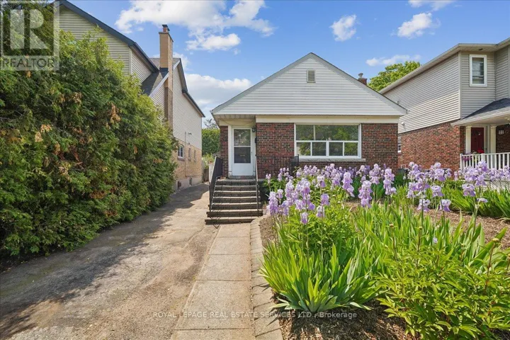 32 WOODLAND PARK ROAD, Toronto (Birchcliffe-Cliffside), Ontario M1N2X6