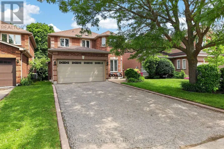 813 SURIN COURT, Newmarket (Gorham-College Manor), Ontario L3Y8R3