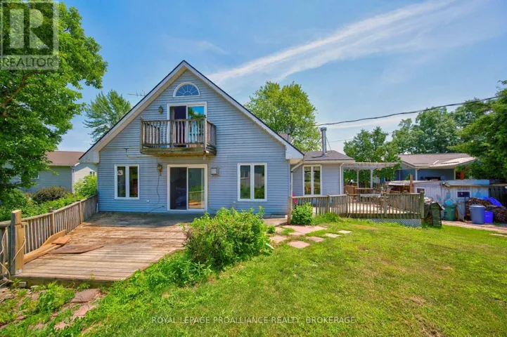 229 JOHNSON BAY LANE, Frontenac Islands (Howe Island), Ontario K7G2V6