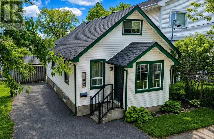 102 Kenogami AVE S, Thunder Bay, Ontario P7B4R7