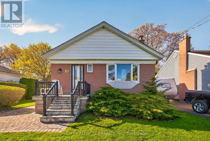 9 MARTINDALE ROAD, Toronto (Cliffcrest), Ontario M1M2B6