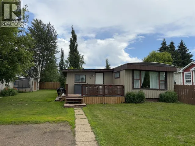 111, 404 6 Avenue NW, Slave Lake, Alberta T0G2A1