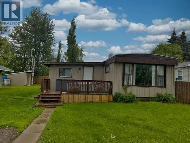 111, 404 6 Avenue NW, Slave Lake, Alberta T0G2A1