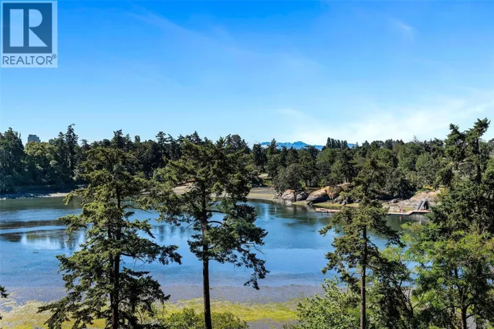 304 105 Gorge Rd E, Victoria, British Columbia V9A6Z3