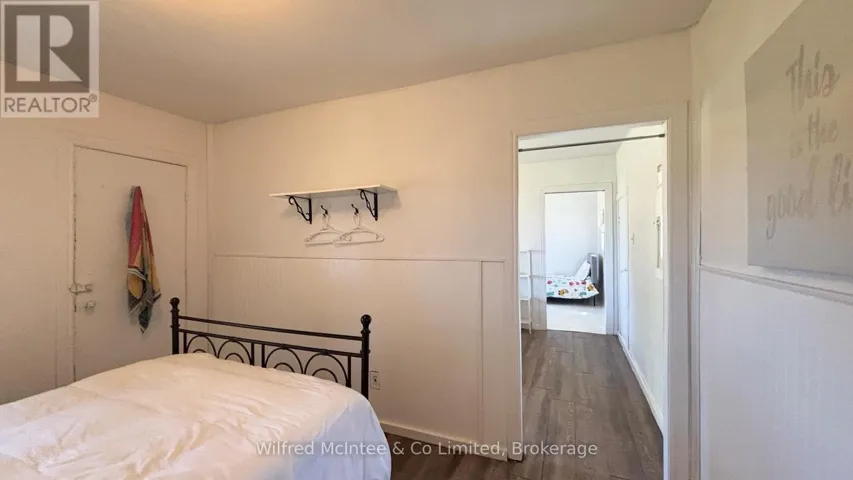 780