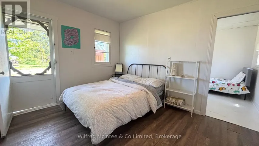 780