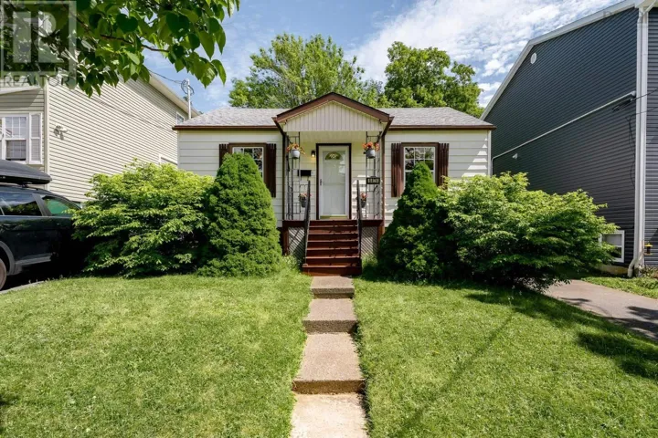 6474 Roslyn Road, Halifax, Nova Scotia B3L2M7