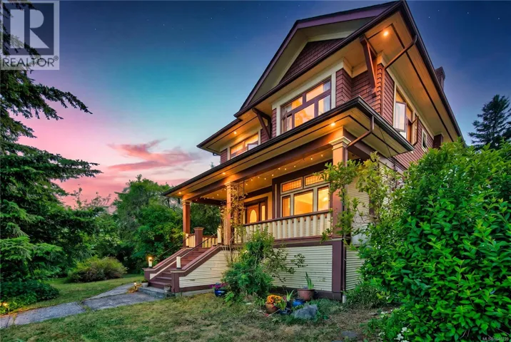 115 Machleary St, Nanaimo, British Columbia V9R2G5