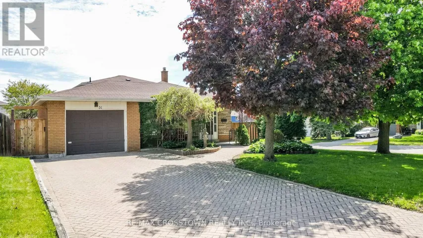 31 LEE AVENUE, Bradford West Gwillimbury (Bradford), Ontario L3Z1A8
