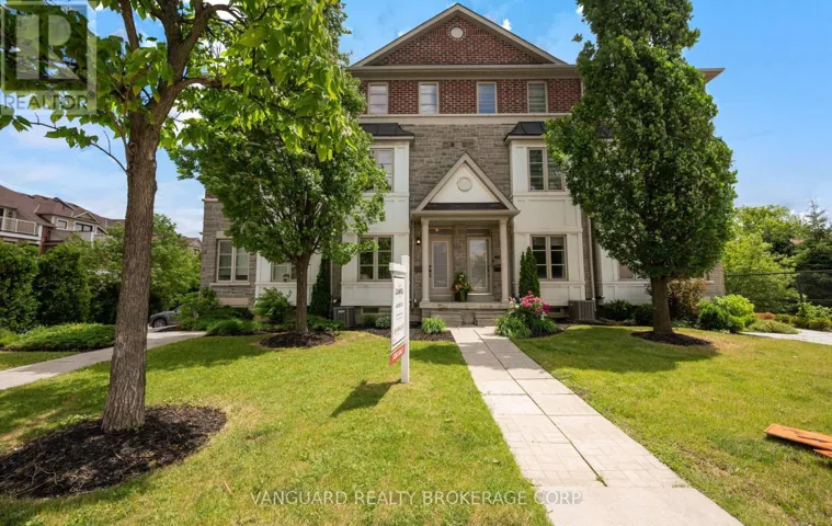 3 - 8441 ISLINGTON AVENUE, Vaughan (Islington Woods), Ontario L4L1X3