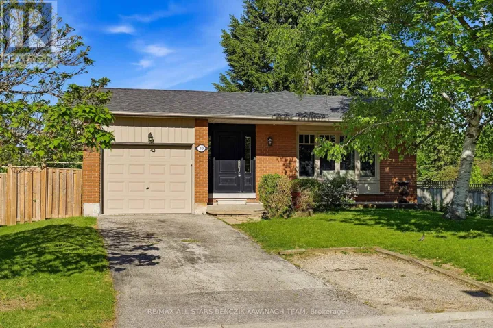 30 SIR CARADOC PLACE, Markham (Markham Village), Ontario L3P2X6