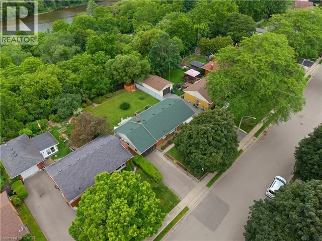 42 HIGHMAN Avenue, Cambridge, Ontario N1R3L7