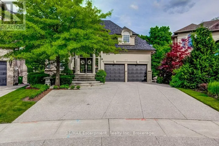 172 DIIORIO CIRCLE, Hamilton (Ancaster), Ontario L9K1T3