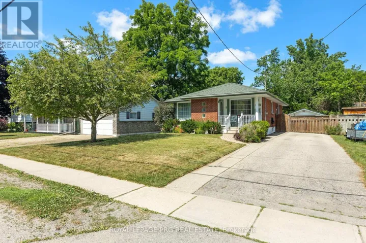 306 HELENA STREET, Haldimand (Dunnville), Ontario N1A2S8