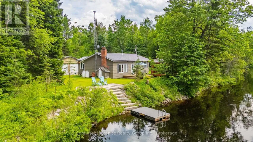 1075 Hobbits Ln on the Irondale River