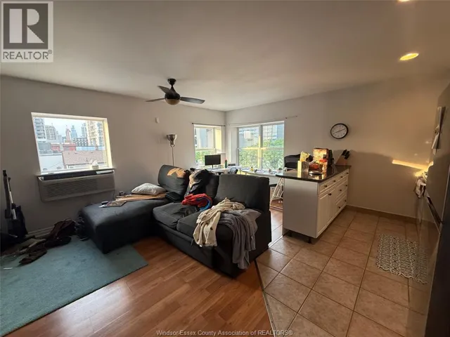 511 PELISSIER Unit# 309, Windsor, Ontario N9A4L2