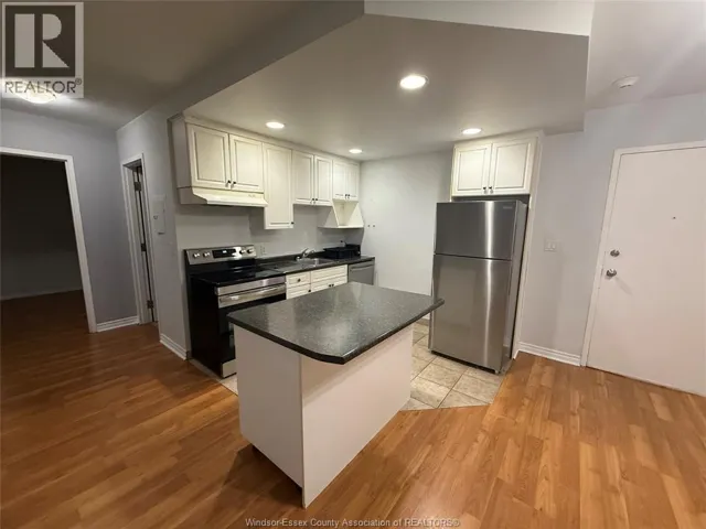 511 PELISSIER STREET Unit# 302, Windsor, Ontario N9A4L2