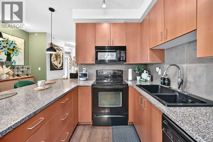 414, 120 Country village Circle NE, Calgary, Alberta T3K0E4