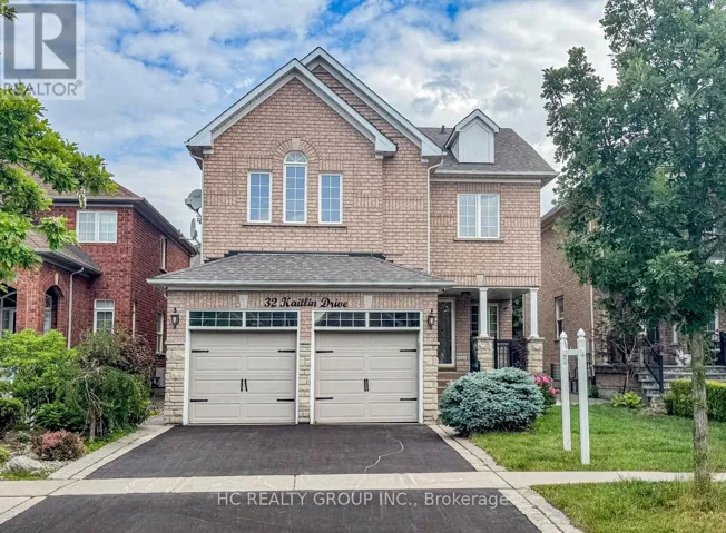 32 KAITLIN DRIVE, Richmond Hill (Oak Ridges Lake Wilcox), Ontario L4E3W6