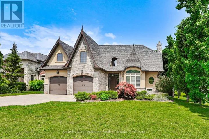 1035 TRUMAN AVENUE, Oakville (CP College Park), Ontario L6H1Y7