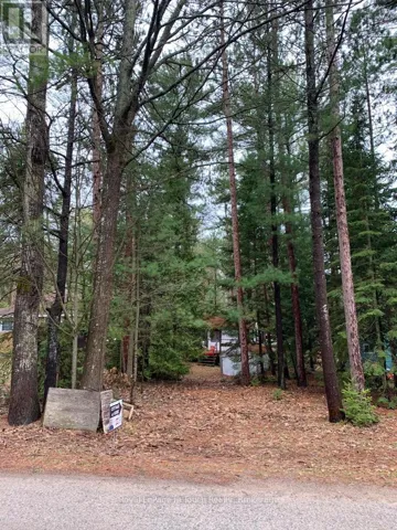 327 TINY BEACHES ROAD N, Tiny, Ontario L9M1R3