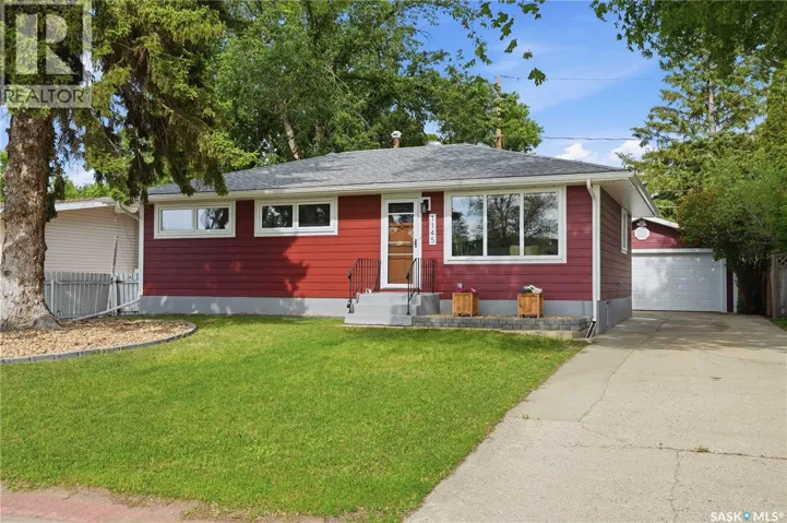 1145 Simpson AVENUE, Moose Jaw, Saskatchewan S6H4M7