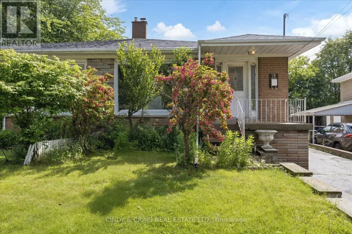 75 LOCHLEVEN DRIVE, Toronto (Scarborough Village), Ontario M1M2E9