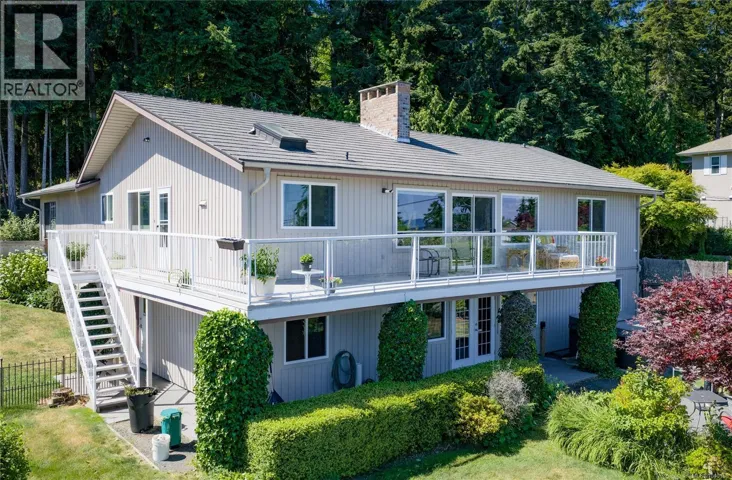323 Hoylake Rd W, Qualicum Beach, British Columbia V9K1K5