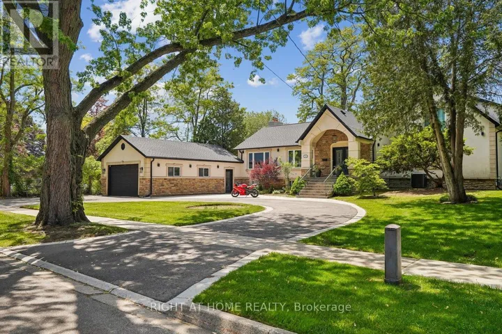 2090 STONEHOUSE CRESCENT, Mississauga (Sheridan), Ontario L5H3J1