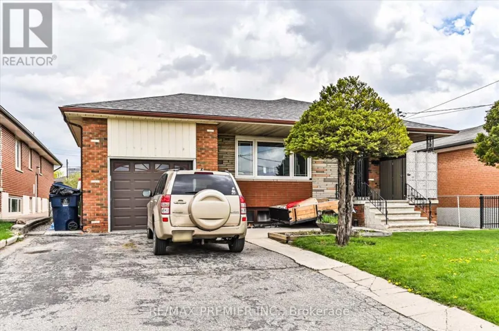 LOWER - 39 JOCADA ROAD, Toronto (Maple Leaf), Ontario M6L2J4