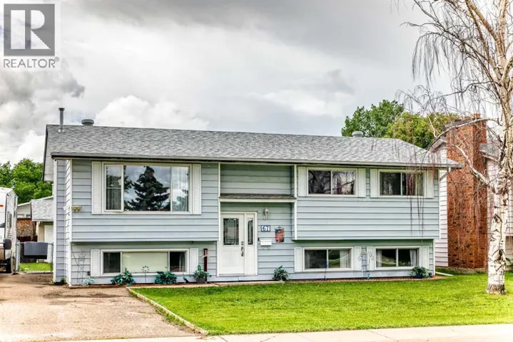 67 Newcombe Crescent, Red Deer, Alberta T4P1T9