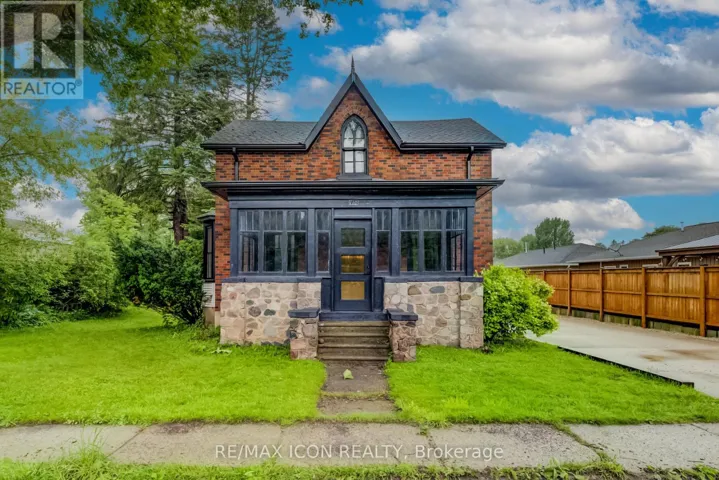 110 BROCK STREET, Minto, Ontario N0G1Z0