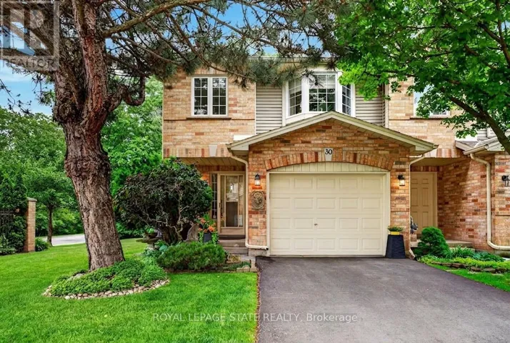 30 - 44 FRANCES AVENUE, Hamilton (Lakeshore), Ontario L8E5V6