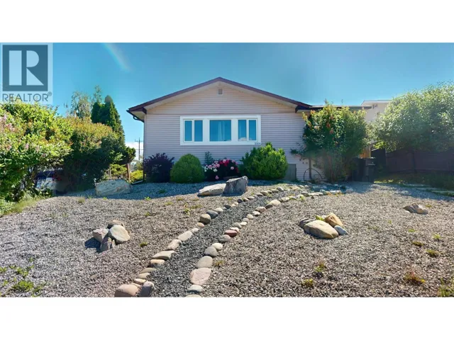 1004 17TH Avenue S, Cranbrook, British Columbia V1C3B8