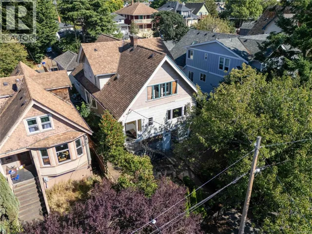 2329 Dowler Pl, Victoria, British Columbia V8T4H5