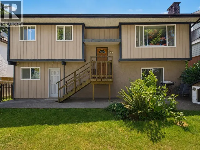 3204 MARINER WAY, Coquitlam, British Columbia V3C4K7