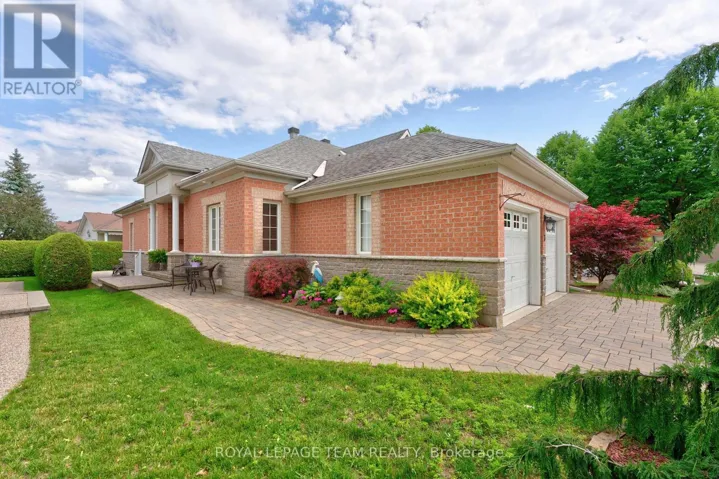 3 GOLDORA PRIVATE, Ottawa, Ontario K2T1K8