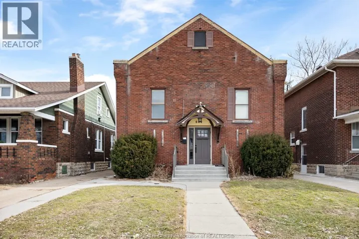 644 PARTINGTON AVENUE, Windsor, Ontario N9B2N7