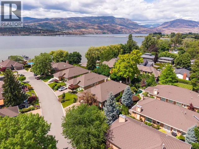 2368 Abbott Street Unit# 4, Kelowna, British Columbia V1Y9G7