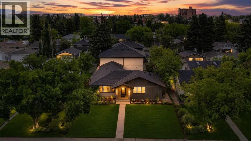 14 Gladeview Crescent SW, Calgary, Alberta T3E4X8