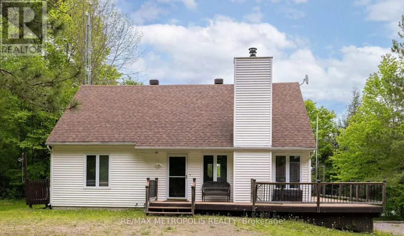 114 - 763 NARROWS LOCK ROAD, Rideau Lakes, Ontario K0G1V0