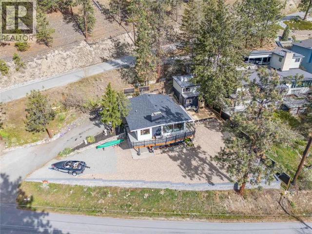 3991 Desert Pines Avenue, Peachland, British Columbia V0H1X2