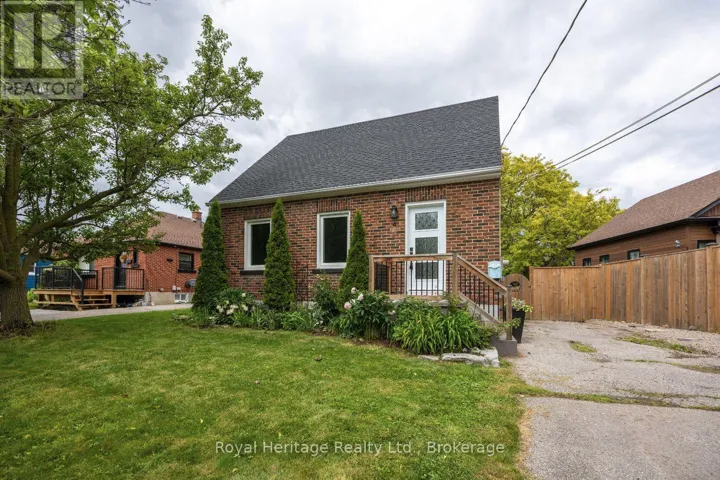 4 JANE STREET, Clarington (Bowmanville), Ontario L1C1G1