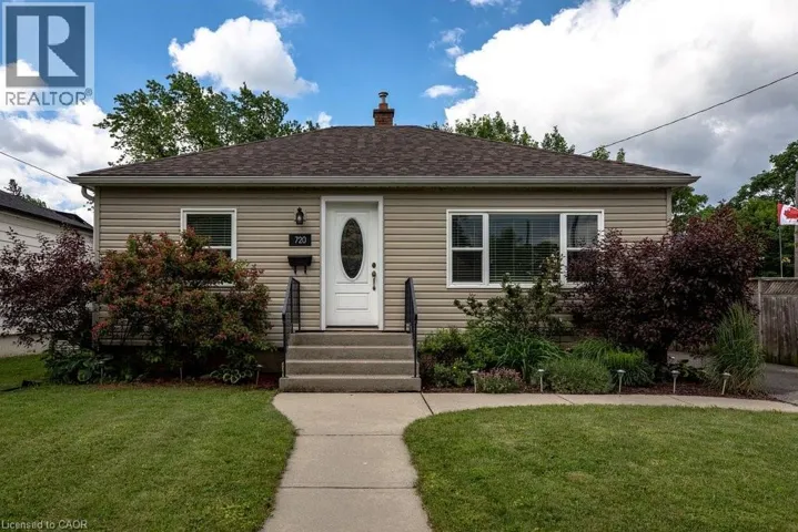 720 BRITANNIA Avenue, Hamilton, Ontario L8H2A9
